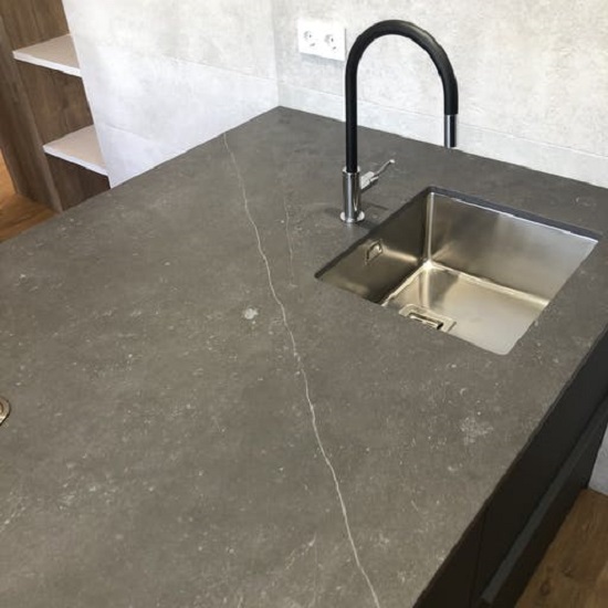 Dekton Fossil Isla