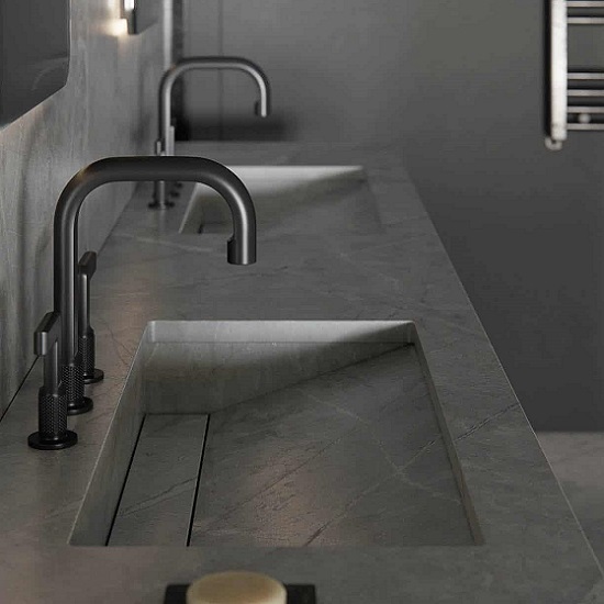 Fregadero integrado de porcelánico en el baño Dekton Vera