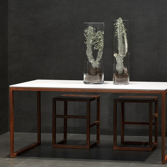 mesa muestra Laminam Bianco Assoluto