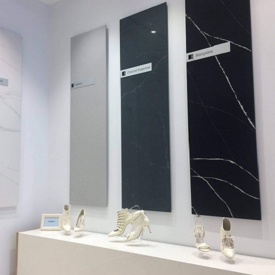 Exposición muestras Silestone Miami Vena