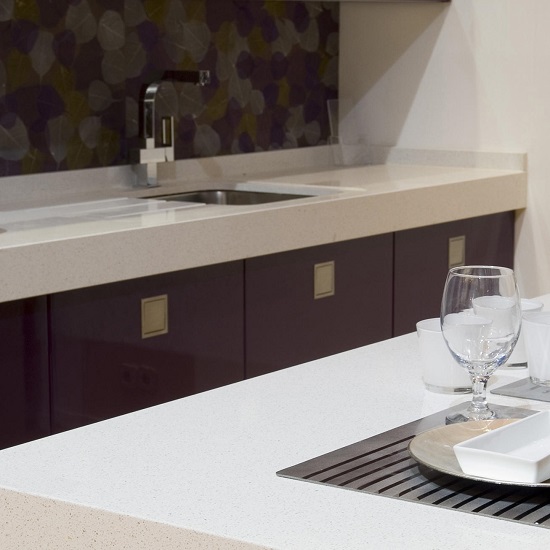 isla de cocina Compac Moon