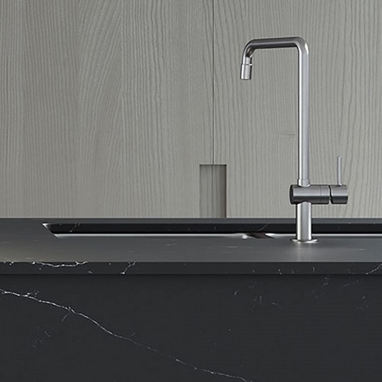 encimera de 2 cm Compac Unique Marquina