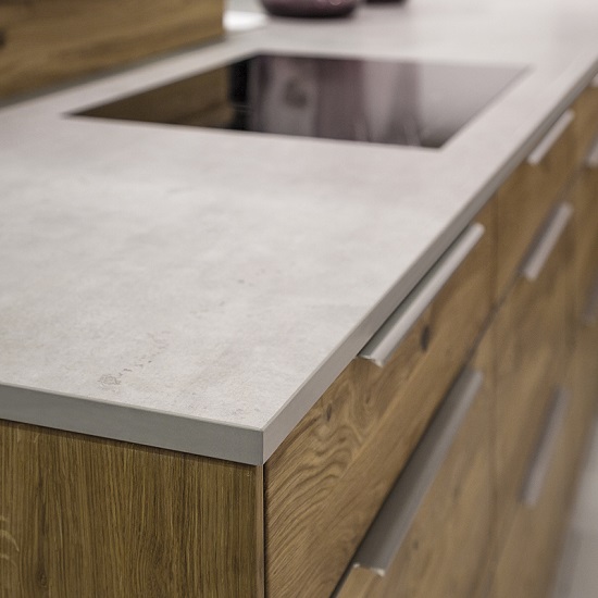 gabinete de cocina revestido en Neolith Winter Dala