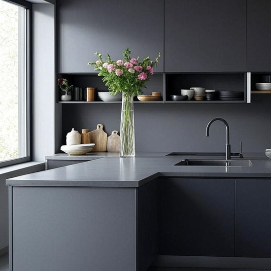 encimeras Equs Metal Grey en una cocina gris