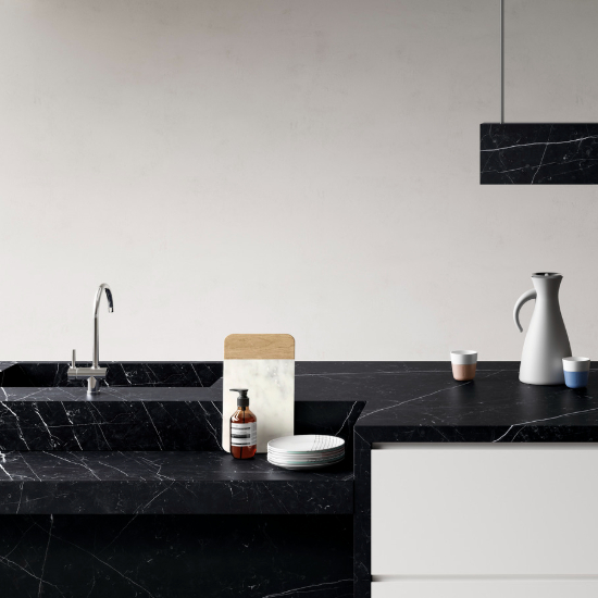 encimera de cocina Sapienstone Dark Marquina