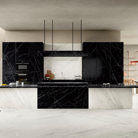 cocina blanca y negra Sapienstone Dark Marquina