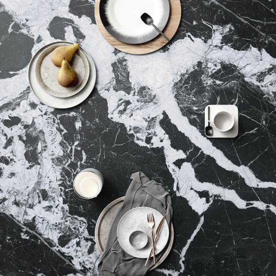 primer plano de una encimera de cocina Sapienstone Grand Antique 4D