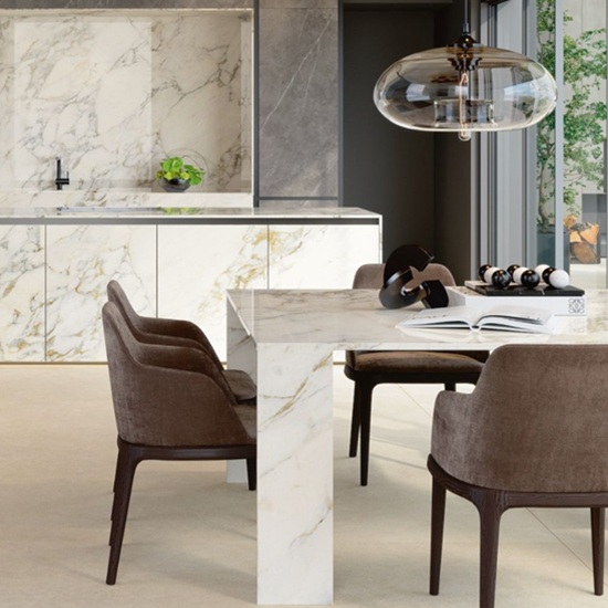 isla y encimera Laminam Arabescato Gold