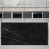 Losa de gran formato Arklam Negro Marquina para encimeras personalizadas en Málaga.