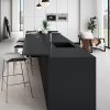 Isla de cocina con encimera Arklam Pure Black negra en diseño moderno para Málaga.