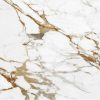 Textura close-up de encimera Arklam Calacatta Gold en blanco con vetas doradas, superficie porcelánica lisa y resistente para encimeras en Málaga