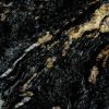 Textura macro de Granito Cosmic Black, granito negro con vetas blancas y doradas en detalle