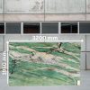 Loseta jumbo Sensa Kaira de 3200 x 1950 mm en cuarcita verde natural con vetas blancas y doradas